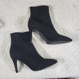 Mia Women's McKinley Shoes Black Pointed stretch fabric bootie size 11